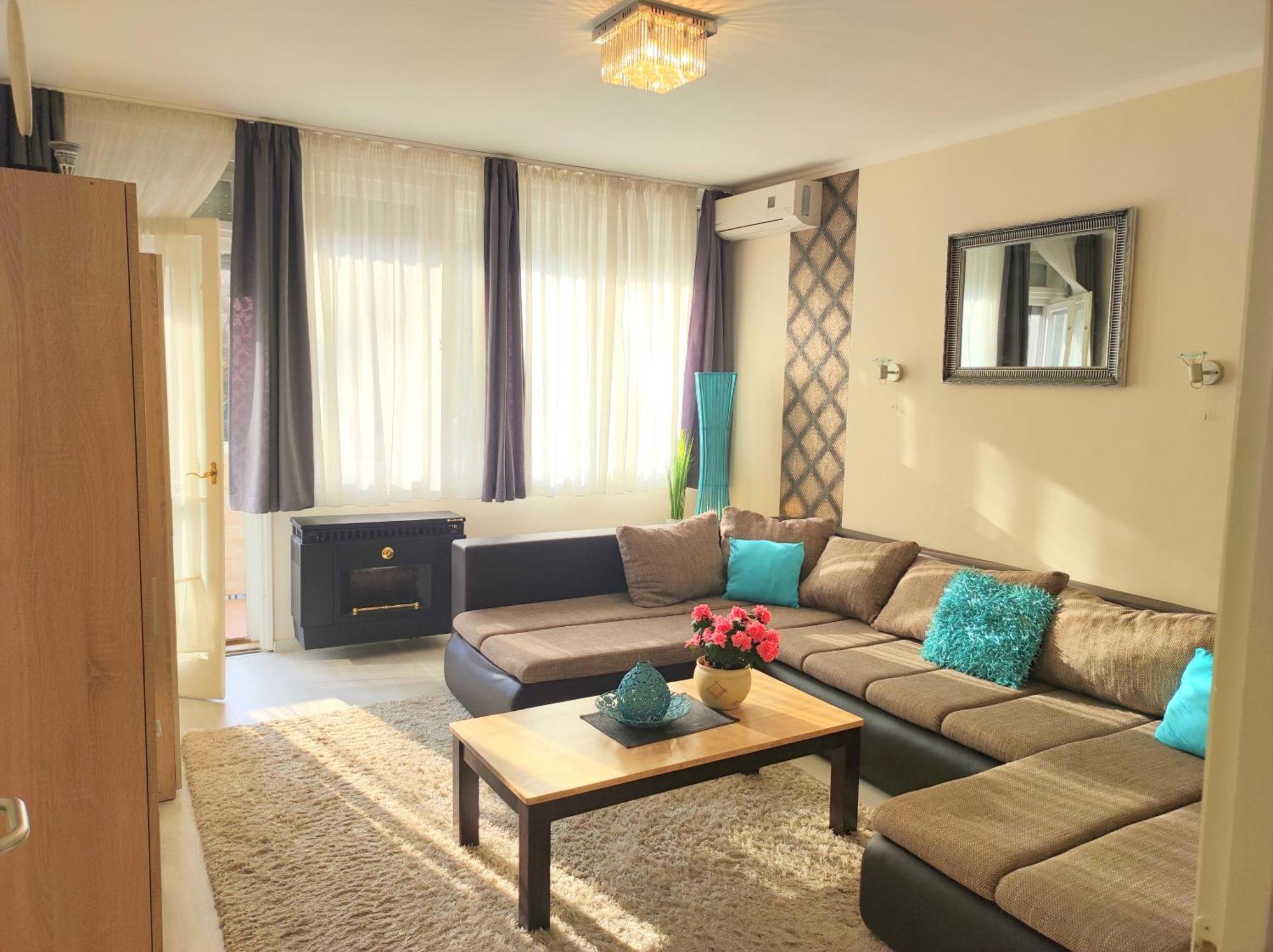 Strandfuerdo Apartman Eger Exteriör bild
